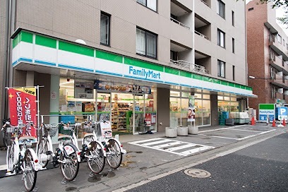 マエダ荘 コンビニ