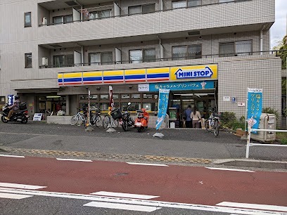 ヴィラ中野 コンビニ