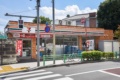 ヴィラ中野 コンビニ