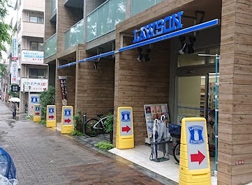 プレッソ阿佐谷 コンビニ