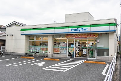 メゾンドサフラン コンビニ