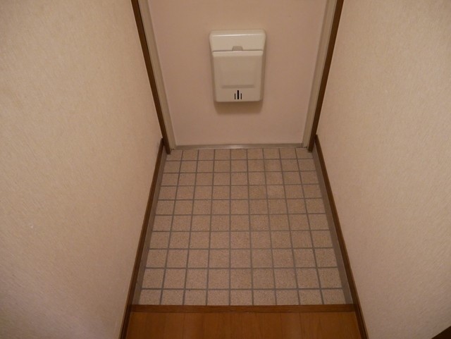 大野ハイツ２号館 玄関