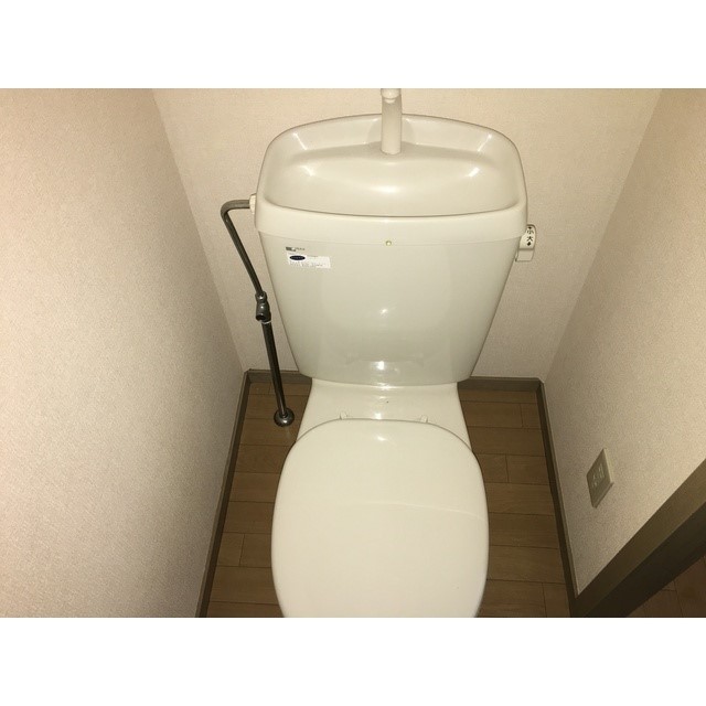 ノーブルクロードⅡ トイレ