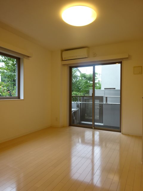 アヴィターレ小山 ベッドルーム