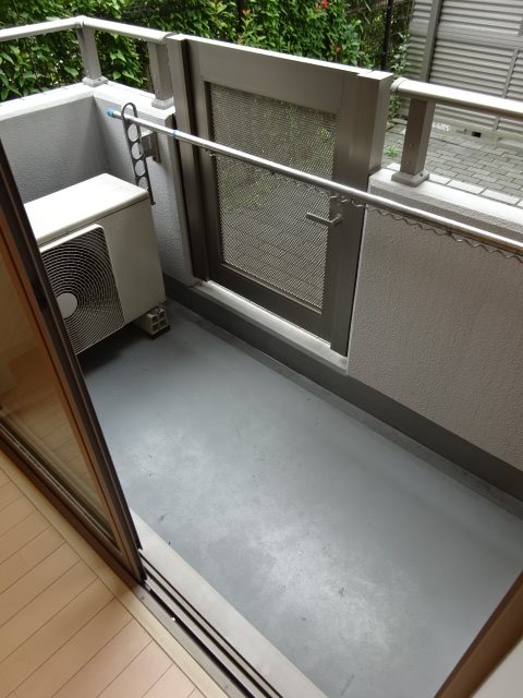 アヴィターレ小山 ベランダ