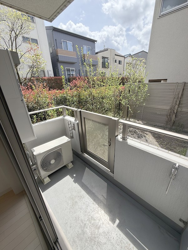 アヴィターレ小山 ベランダ