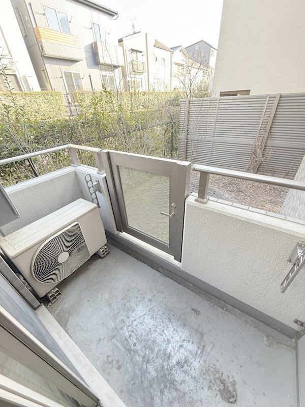 アヴィターレ小山 ベランダ