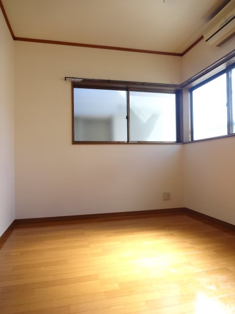 エスポワール和B棟 ベッドルーム
