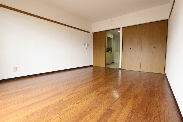 ＣＵＳＴＯＭ中島 リビング