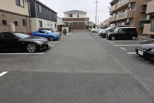 アンダンテ 駐車場