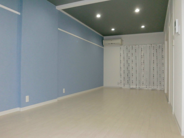 エマノンハイツⅠ 203号室 外観