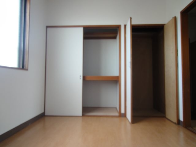 ハイツ藤森 収納