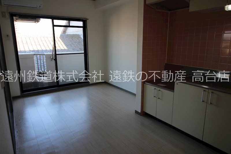 マンションアピカ リビング