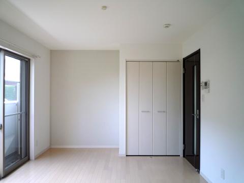 クレフラスト浜松医大前 ベッドルーム