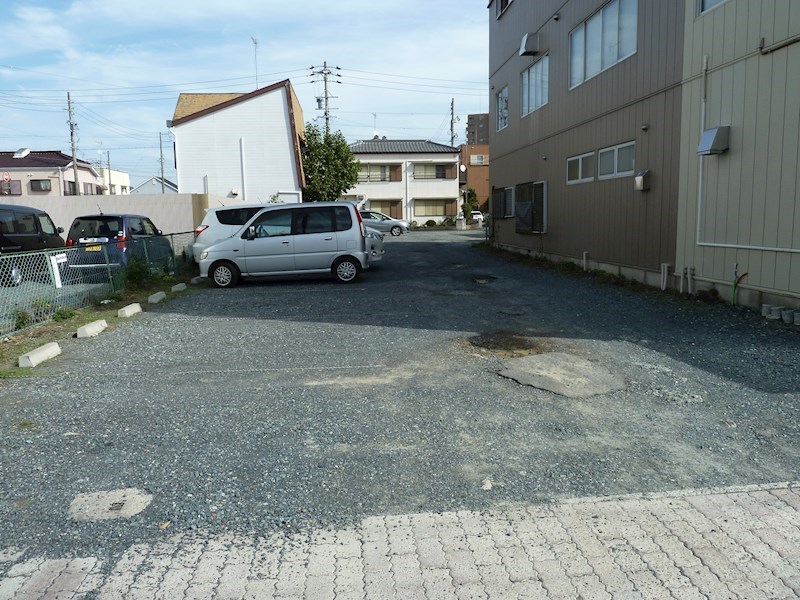 高尾町駐車場 16号室 外観