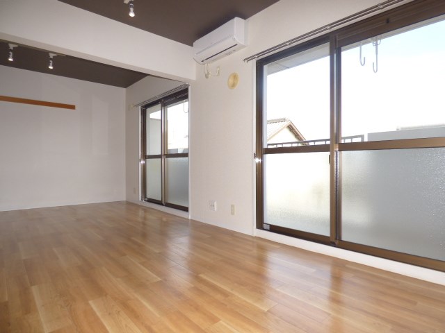 ラポール下俣南 リビング