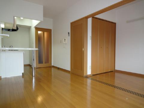 アソシア リビング