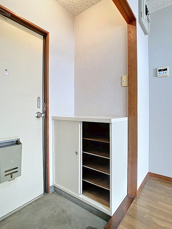 エルデム岡崎Ａ 玄関