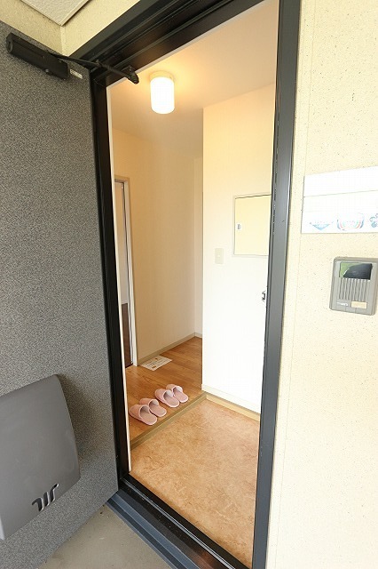 ルミエール蛍田Ｂ 玄関