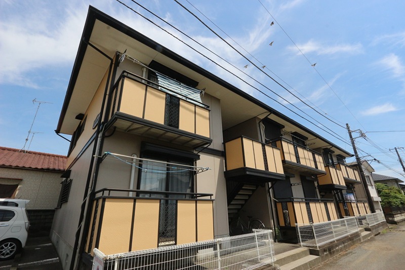 マーチ　梶塚 外観