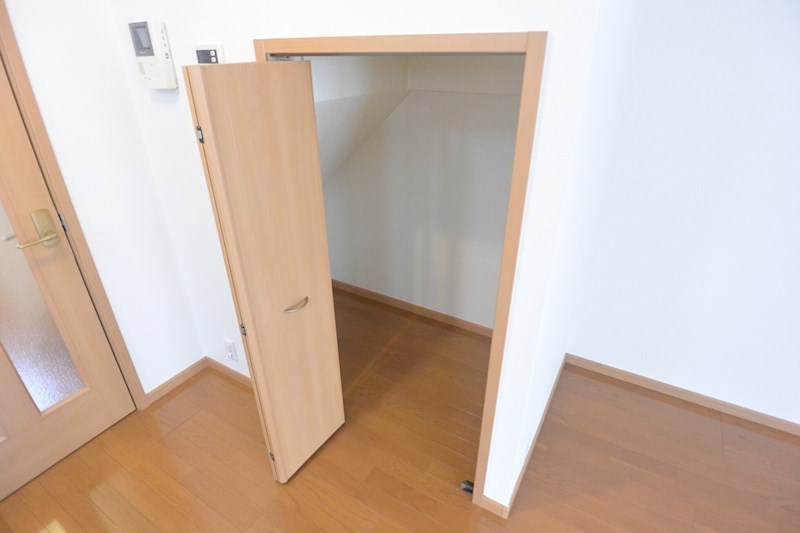 ラフレシールレストⅠ 収納