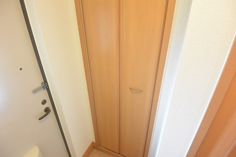 ラフレシールレストⅠ 玄関