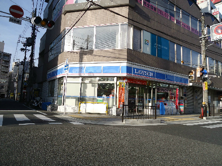サンコート・サヨミ コンビニ