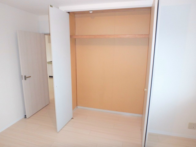 ソレイユ楠 収納