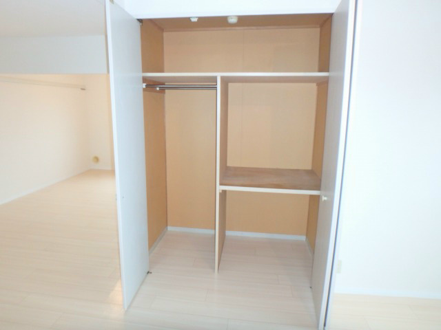 ソレイユ楠 収納
