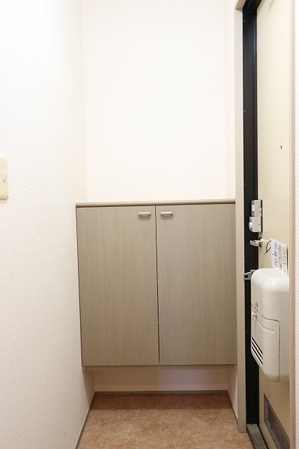 サニーハウスＢ 玄関