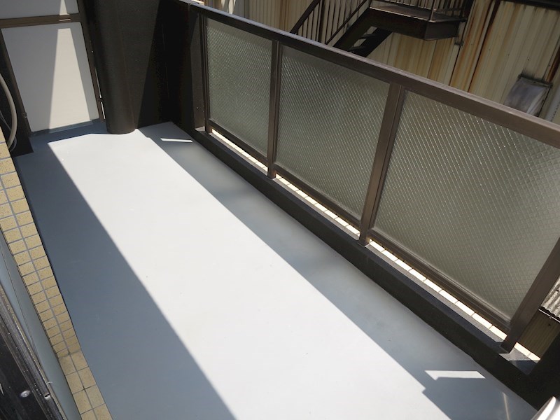 モダンアパートメント高槻城南 ベランダ