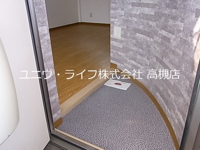 メゾン高槻 玄関