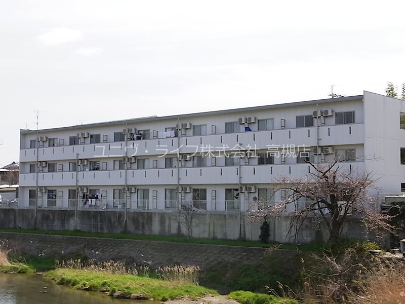 シャトーボヌール郡家本町 外観