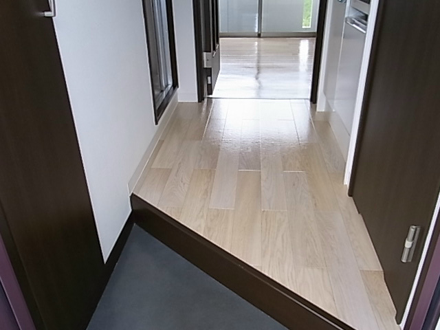 シャトーボヌール郡家本町 玄関