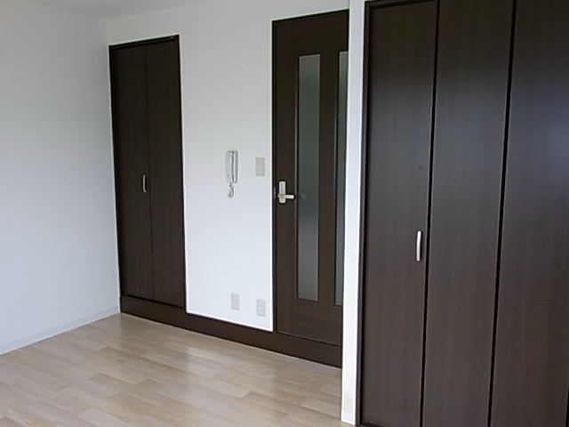 シャトーボヌール郡家本町 リビング