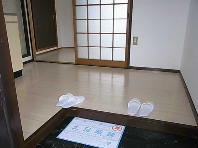 メゾンソレイユ 玄関