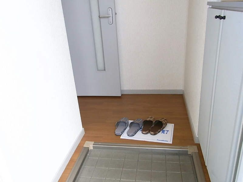 サンライフ川添 玄関