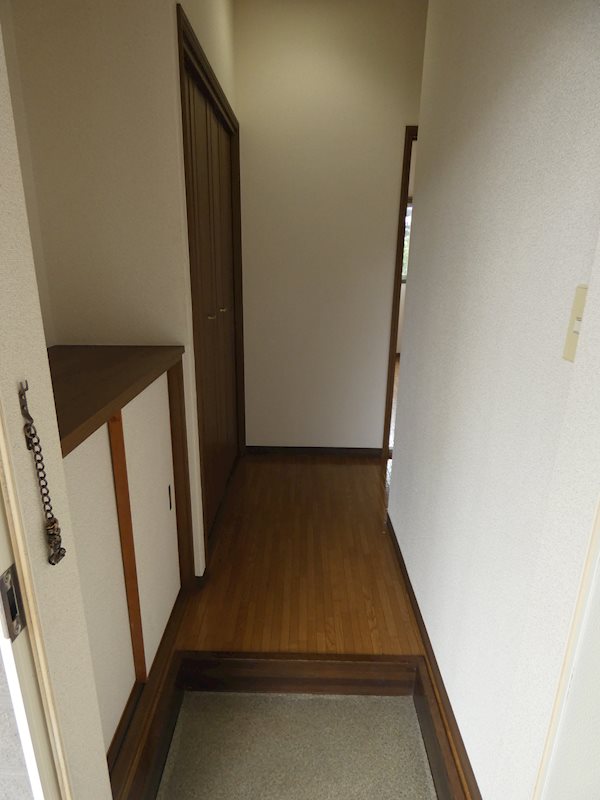 シャトル前田Ⅲ 玄関