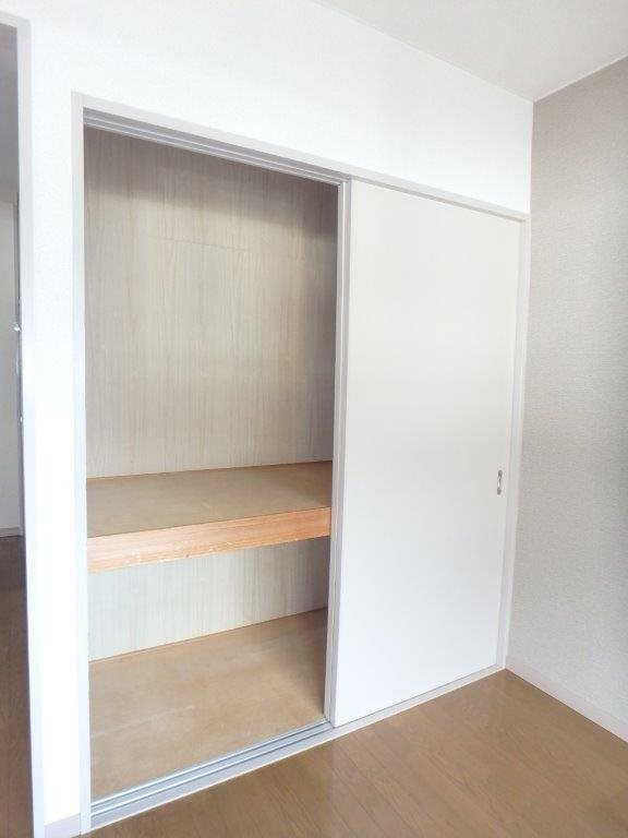 フォレストハイツA 収納