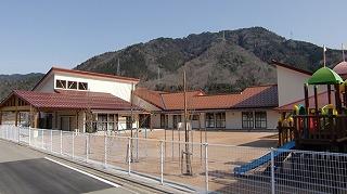 口米地コーポ105 幼稚園