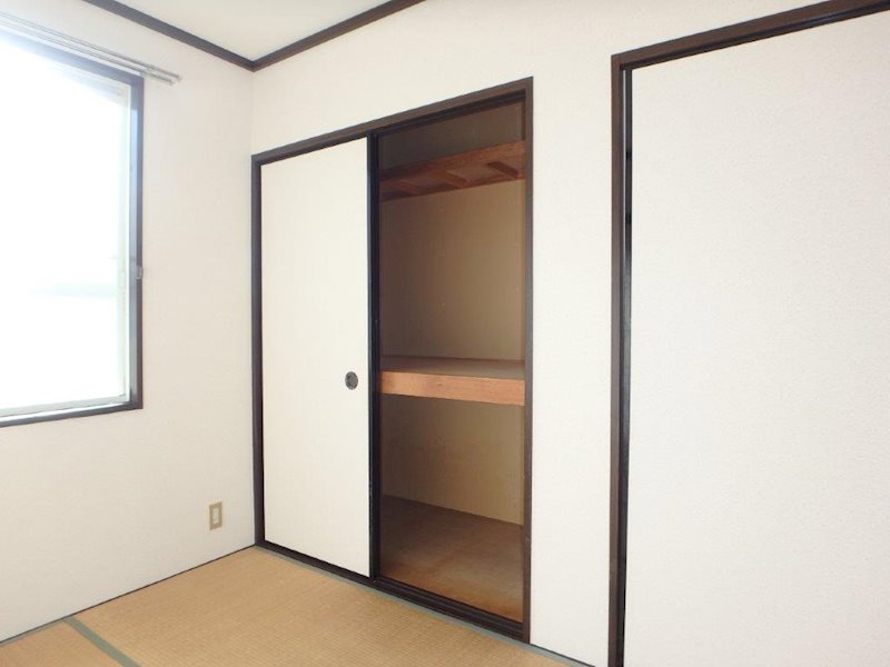 メゾンラフォーレ 収納