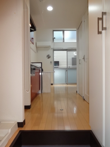 シャイン南烏山★仲介手数料半月分★ 玄関