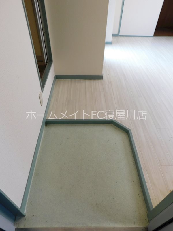 コスモ八坂ハイツ 玄関