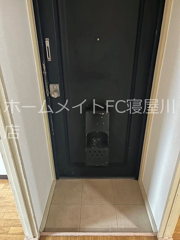 ハイツいわさか 玄関