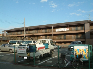 グランデール 駐車場