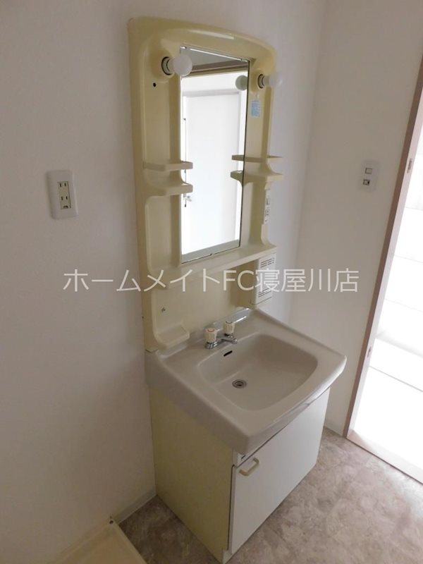 ヴァンクール高柳 洗面所