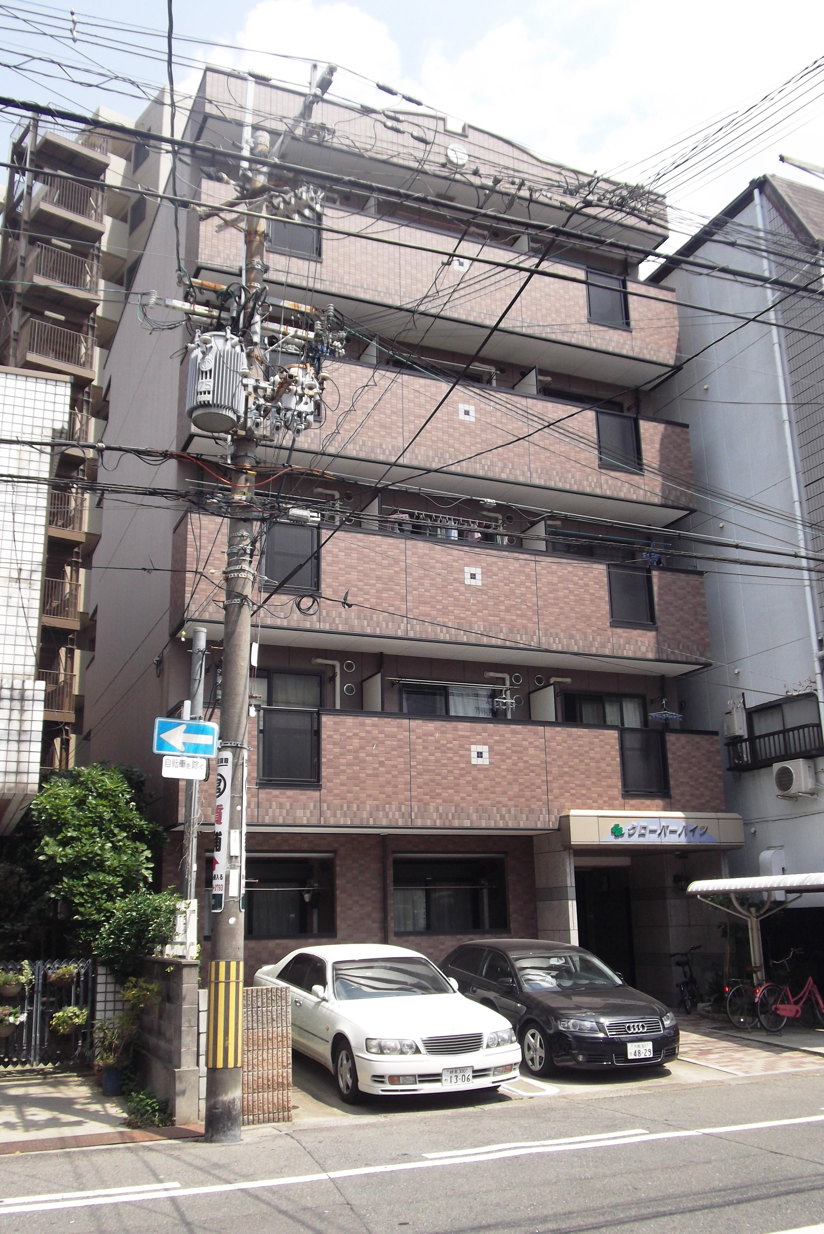 クローバーハイツ エントランス