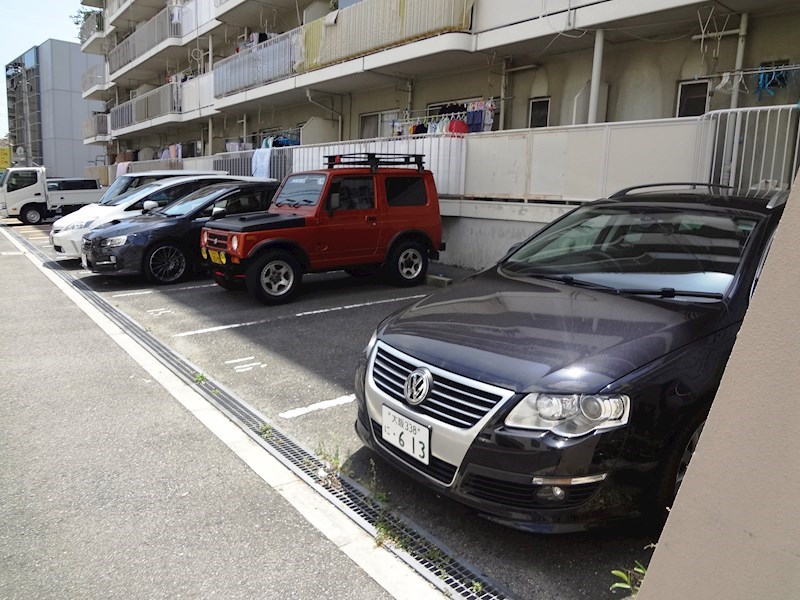 ＫＮハイツ 駐車場