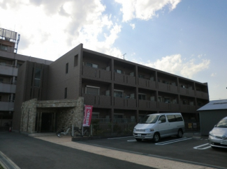 ヴェルセゾン公園前 駐車場