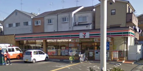 ヴェルセゾン公園前 コンビニ